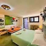 Apartment Flores