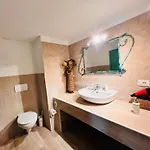 Flores Apartment Lu Lioni