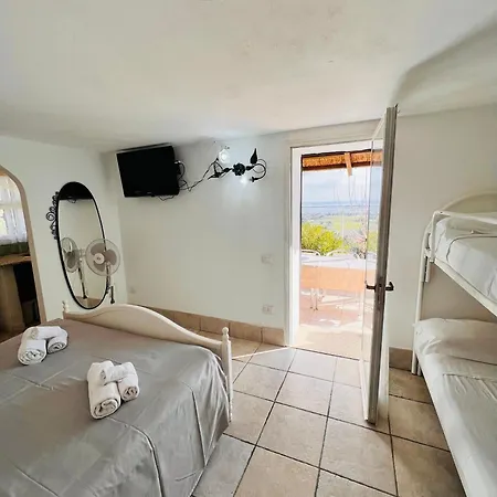 Flores Apartment *